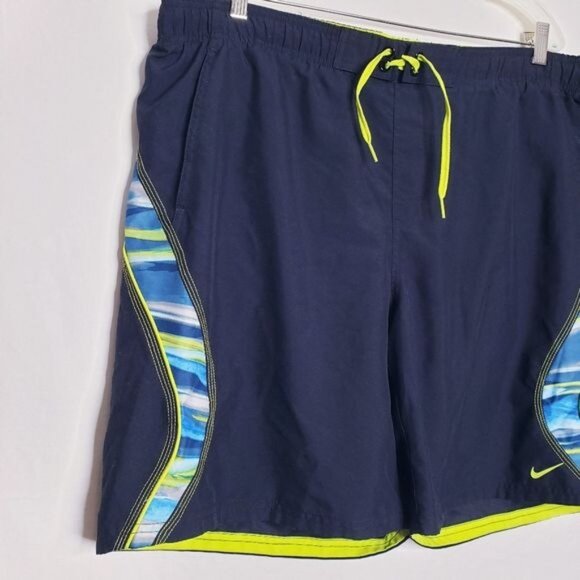 Nike Black & Blue Swim Trunks Board Shorts Men's Size XXL - Picture 2 of 9